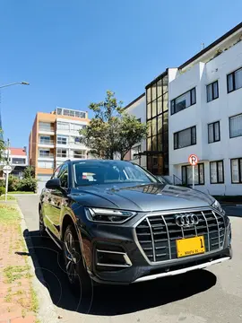 Audi Q5 45 TFSI MHEV quattro S line usado (2023) color Gris precio $192.000.000
