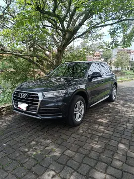 Audi Q5 2.0L T Select usado (2019) color Gris Oscuro precio $340,000