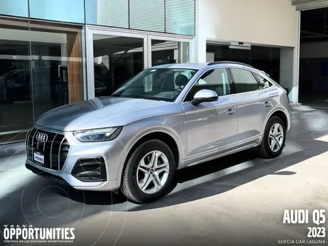 Audi Q5 2.0T S Line usado (2023) color Plata Metalico precio $720,000