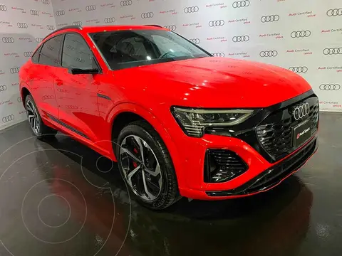 Audi Q8 e-tron 55 S-line usado (2024) color Rojo financiado en mensualidades(enganche $432,765 mensualidades desde $49,532)