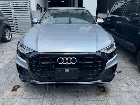 Audi Q8 e-tron 55 Advanced quattro usado (2022) color Plata financiado en mensualidades(enganche $273,000 mensualidades desde $38,395)