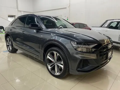 Audi Q8 3.0T S Line usado (2023) color Gris Oscuro financiado en mensualidades(enganche $422,375 mensualidades desde $36,258)