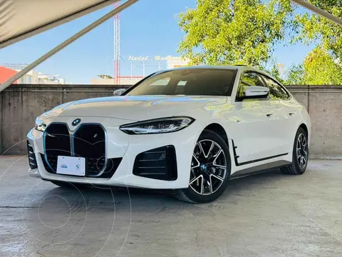 BMW i4 eDrive40 usado (2023) color Blanco financiado en mensualidades(enganche $208,780 mensualidades desde $20,596)