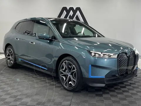BMW iX xDrive 40 usado (2023) color Azul precio $949,999