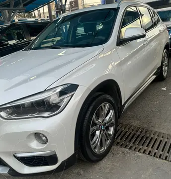 BMW iX1 eDrive20 usado (2019) color Blanco Mineral precio $269,000