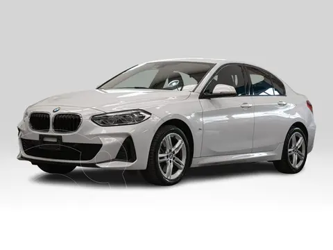 BMW Serie 1 Sedan 120iA M Sport usado (2020) color Blanco financiado en mensualidades(enganche $199,200 mensualidades desde $13,329)