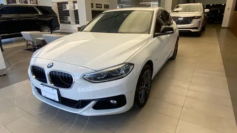 BMW Serie 1 Sedan 118iA Sport Line usado (2019) color Blanco precio $410,000