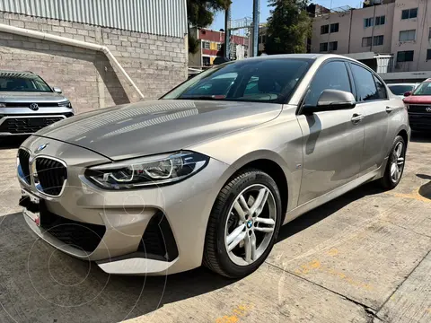 BMW Serie 1 Sedan 120iA M Sport usado (2020) color Plata financiado en mensualidades(enganche $51,423 mensualidades desde $13,794)