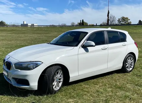 BMW Serie 1 118i Active 5P usado (2017) color Blanco precio u$s23.000