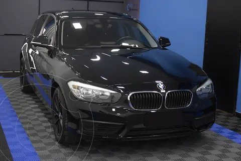 BMW Serie 1 118i Sport Line 5P Aut usado (2018) color Negro Zafiro financiado en cuotas(anticipo $6.500.000)