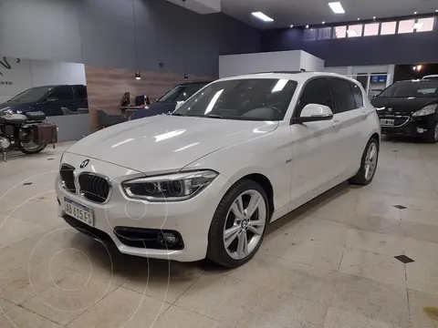 BMW Serie 1 120i Paquete M 5P usado (2017) color Blanco Alpine precio u$s36.000