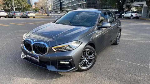 BMW Serie 1 118I SPORTLINE 5 P AUT usado (2021) color Gris Oscuro precio u$s33.900