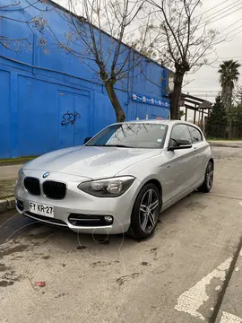 BMW Serie 1 114i 5P usado (2013) color Plata precio $10.700.000