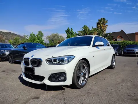 BMW Serie 1 120i Aut 5P M Sport usado (2019) color Blanco precio $19.990.000