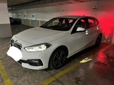 BMW Serie 1 118i Millenial Aut usado (2020) color Blanco precio $22.500.000