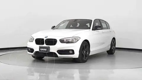BMW Serie 1 118iA Sport Line usado (2019) color Blanco precio $394,999