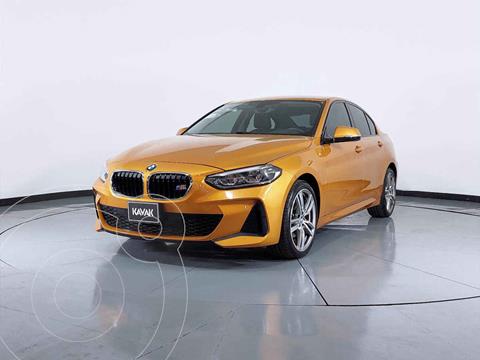 BMW Serie 1 Sedan 118iA M Sport usado (2020) color Dorado precio $566,999