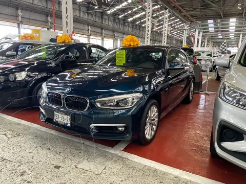 BMW Serie 1 120i usado (2017) color Azul Profundo financiado en mensualidades(enganche $100,000 mensualidades desde $8,500)