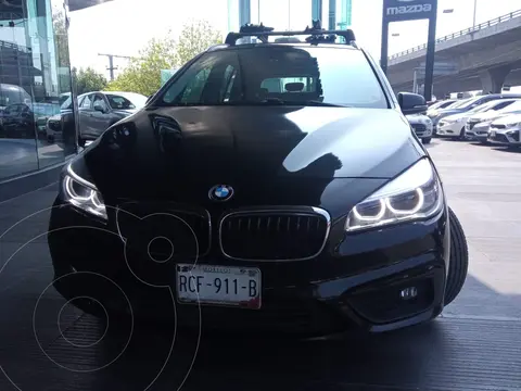 BMW Serie 1 3P 120i usado (2017) color Negro financiado en mensualidades(enganche $98,750 mensualidades desde $9,992)