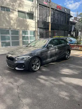 BMW Serie 1 120iA Urban Line usado (2017) color Gris Mineral precio $210,000