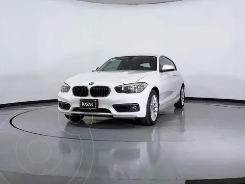 foto BMW Serie 1 3P 120iA usado (2016) color Blanco precio $331,999
