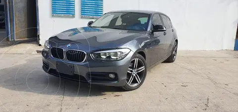 BMW Serie 1 5P 118IA SPORT LINE usado (2018) color Gris Oscuro precio $410,000