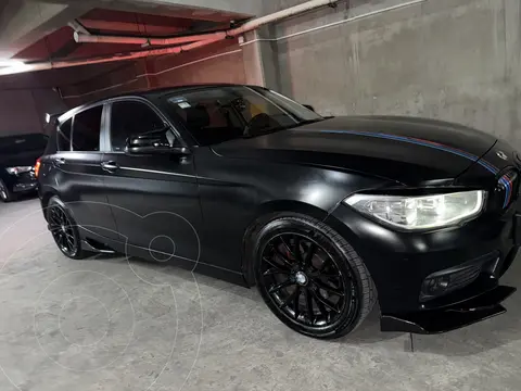 BMW Serie 1 120iA Urban Line usado (2016) color Gris Mineral precio $225,000
