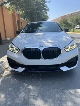 BMW Serie 1 118i usado (2021) color Blanco precio $480,000