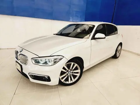 BMW Serie 1 120iA Urban Line usado (2016) color Blanco precio $345,000