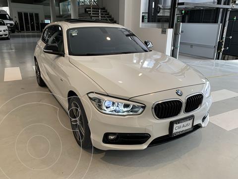 foto BMW Serie 1 120iA usado (2017) color Blanco precio $389,000