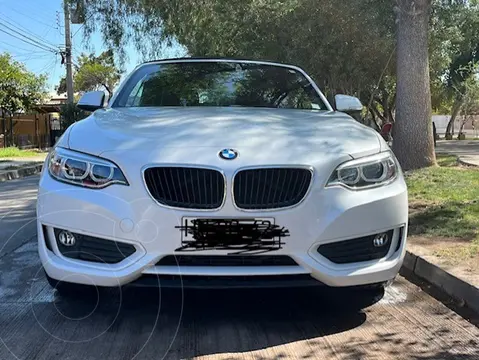 BMW Serie 2 Convertible 220i Aut usado (2015) color Blanco precio $22.900.000