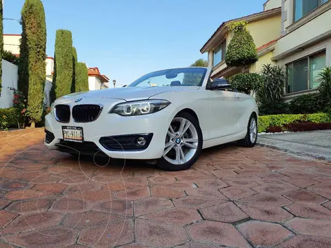 BMW Serie 2 Convertible 220iA Sport Line Aut usado (2018) color Blanco financiado en mensualidades(enganche $141,000 mensualidades desde $10,134)