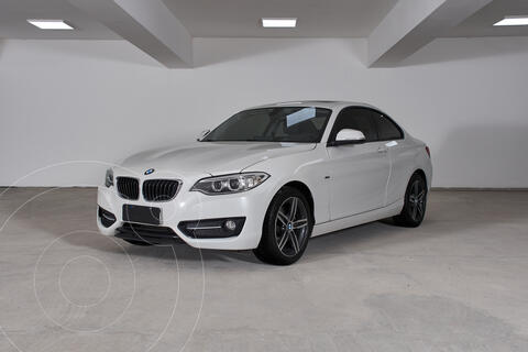 BMW Serie 2 Coupe 220I COUPE  SPORTLINE usado (2018) color Blanco precio u$s40.000