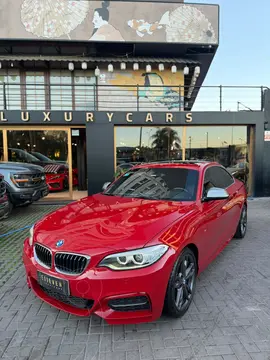 BMW Serie 2 Coupe M240i Paquete M Aut usado (2018) color Rojo Melbourne precio u$s48.000
