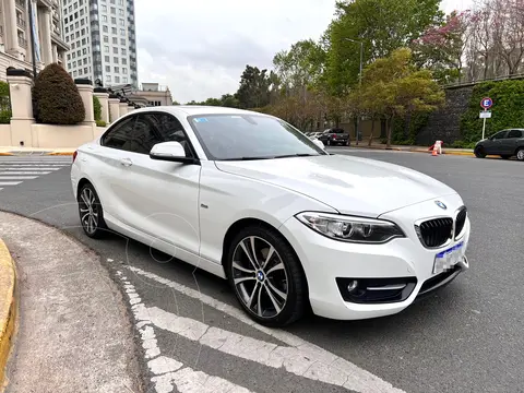 BMW Serie 2 Coupe 220i Sport Line usado (2016) color Blanco precio u$s35.000