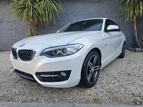 BMW Serie 2 Coupe 220I COUPE SPORTLINE usado (2016) color Blanco precio u$s34.000