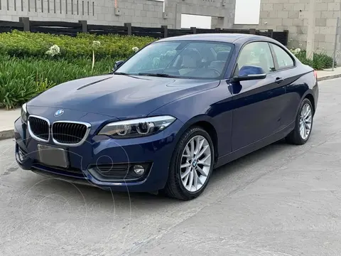 BMW Serie 2 Coupe 220iA Sport Line Aut usado (2019) color Azul Medianoche precio $355,000