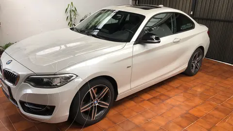 BMW Serie 2 Coupe 220iA Sport Line Aut usado (2017) color Blanco Alpine precio $398,000