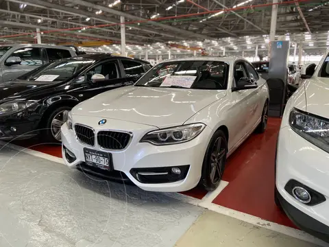 BMW Serie 2 Coupe 220iA Sport Line Aut usado (2016) color Blanco Alpine financiado en mensualidades(enganche $130,000 mensualidades desde $10,000)