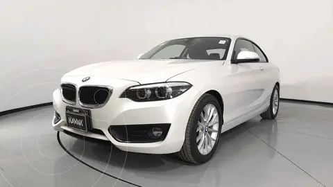 BMW Serie 2 Coupe 220iA Executive Aut usado (2019) color Blanco precio $539,999