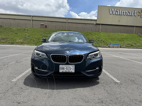 BMW Serie 2 Coupe 220iA Sport Line Aut usado (2017) color Azul Medianoche precio $310,000