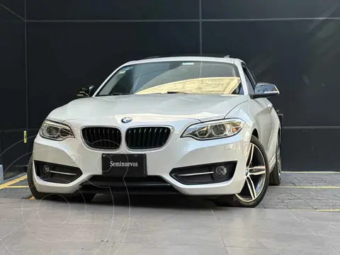 BMW Serie 2 Coupe 220iA Sport Line Aut usado (2016) color Blanco precio $398,000