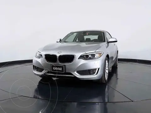 foto BMW Serie 2 Coupé 220iA Aut usado (2017) color Negro precio $432,999
