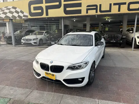 BMW Serie 2 Coupe 220iA Sport Line Aut usado (2016) color Blanco Alpine precio $288,000