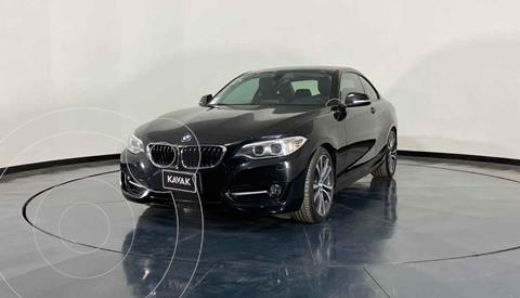 foto BMW Serie 2 Coupé 220iA Sport Line Aut usado (2016) color Negro precio $351,999
