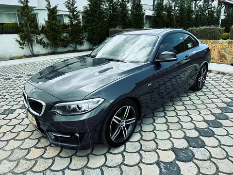 BMW Serie 2 Coupe 220iA Aut usado (2017) color Gris Mineral precio $350,000