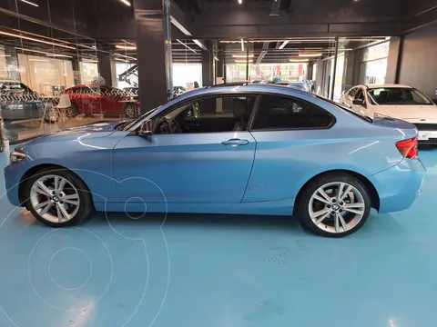 BMW Serie 2 Coupe 220iA Sport Line Aut usado (2018) color Azul precio $499,000