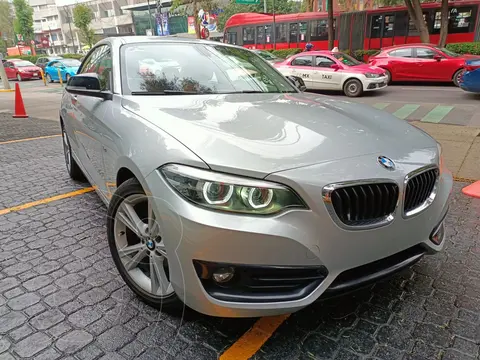 BMW Serie 2 Coupe 220iA Sport Line Aut usado (2018) color Plata precio $464,930