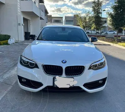 BMW Serie 2 Coupe 220iA Sport Line Aut usado (2019) color Blanco Alpine precio $530,000