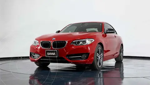foto BMW Serie 2 Coupé 220iA Sport Line Aut usado (2017) color Rojo precio $448,999